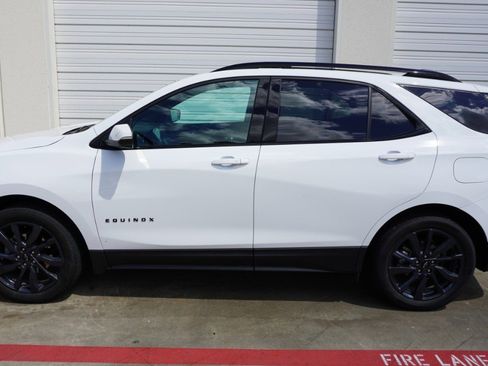 Used 2024 Chevrolet Equinox RS w/ RS Leather Package image 4