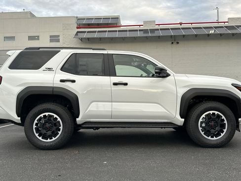 New 2026 Toyota 4Runner TRD Off-Road Premium image 9