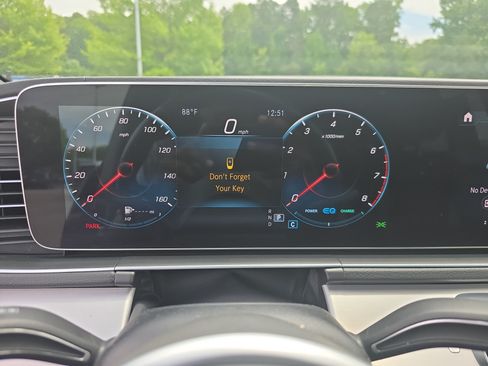 Used 2022 Mercedes-Benz GLS 450 4MATIC image 16