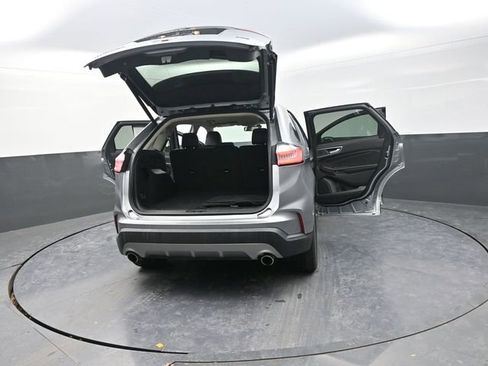 Used 2024 Ford Edge Titanium image 31