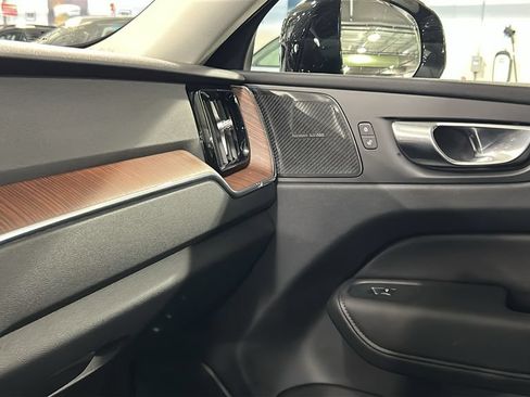 Used 2024 Volvo XC60 T8 Plus w/ Protection Package Premier AWD/4WD image 18