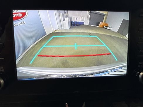 Used 2022 Toyota Corolla L image 39