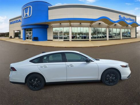 New 2025 Honda Accord SE image 9