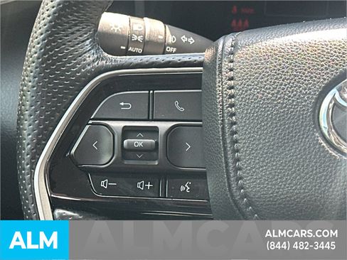 Used 2024 Toyota Tundra Limited AWD/4WD image 27