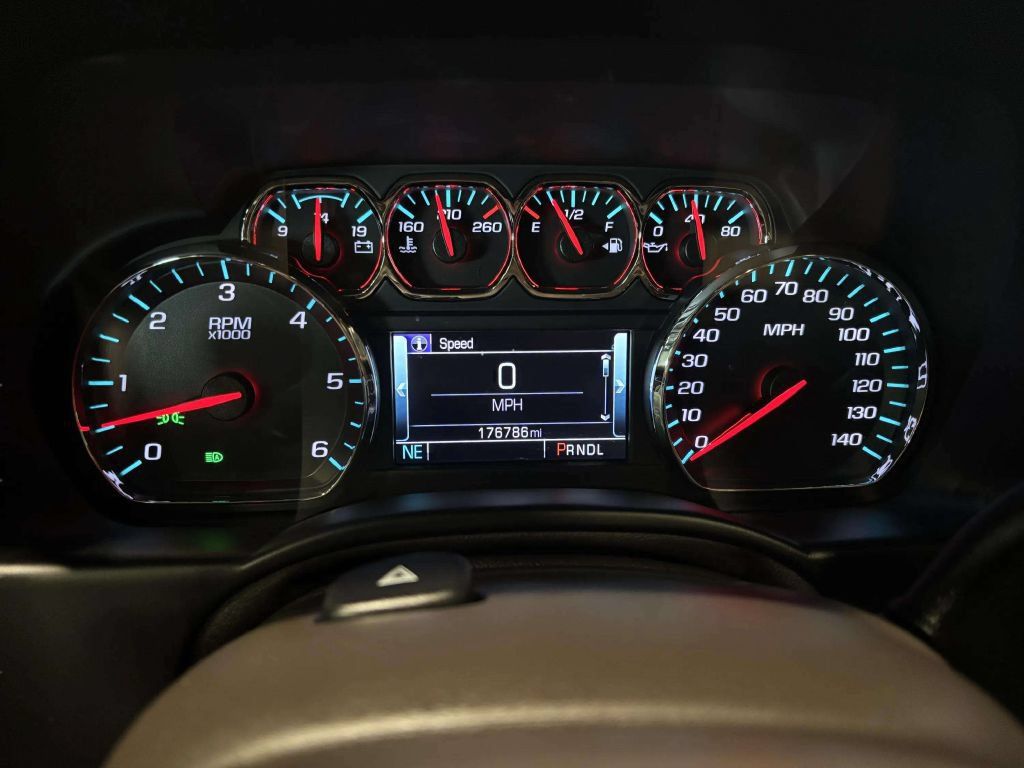 Used 2018 GMC Yukon SLT w/ Premium Edition AWD/4WD image 41