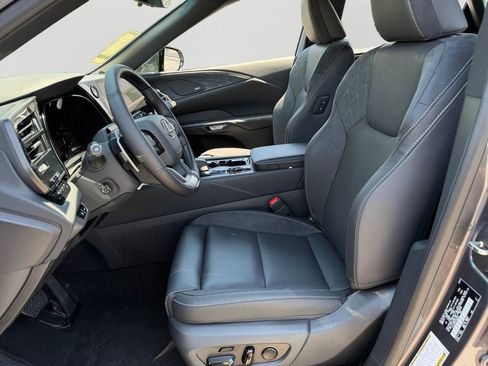 New 2026 Lexus RX 450h AWD image 12
