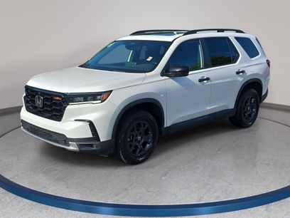 Used 2025 Honda Pilot TrailSport