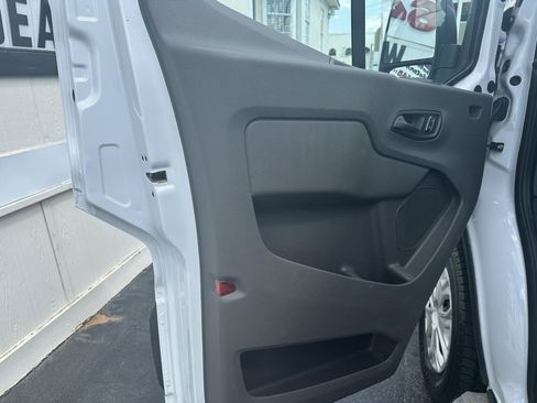 Used 2025 Ford Transit 250 Low Roof w/ Exterior Upgrade Package RWD image 19