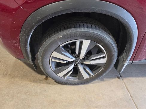 Used 2023 Nissan Rogue Platinum w/ Platinum Premium Package AWD/4WD image 3