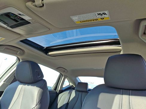 Used 2023 Acura TLX w/ Technology Package image 14