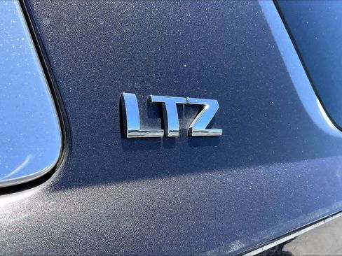 Used 2015 Chevrolet Tahoe LTZ AWD/4WD image 7