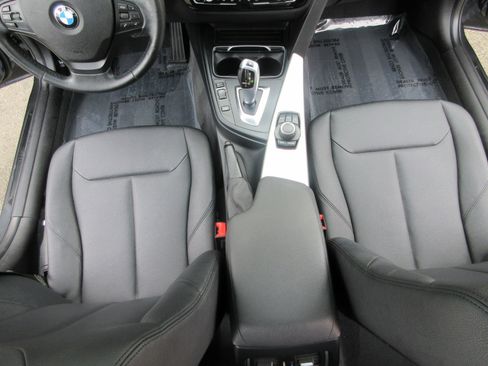 Used 2016 BMW 320i Sedan image 16