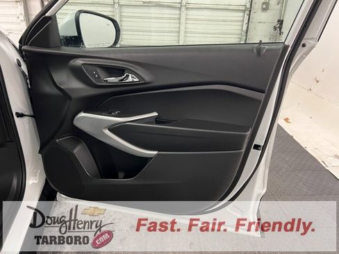 New 2026 Chevrolet Trax LS w/ LS Convenience Package image 38