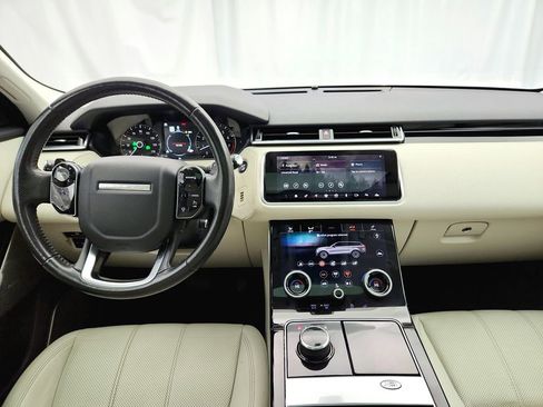 Used 2019 Land Rover Range Rover Velar S image 16