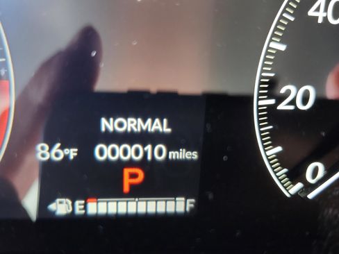 New 2026 Honda HR-V LX image 21