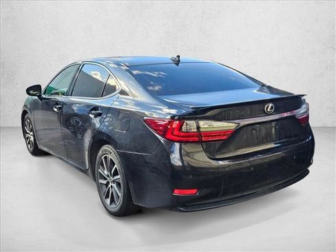 Used 2016 Lexus ES 300h w/ Premium Package w/Wood Trim image 8