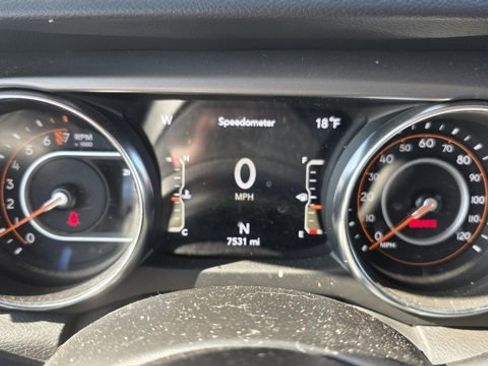 Used 2022 Jeep Wrangler Unlimited Sport image 3