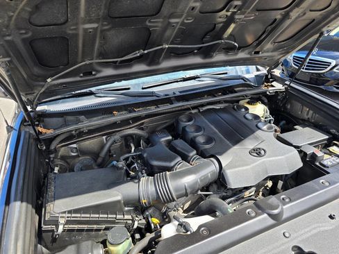 Used 2013 Toyota 4Runner SR5 image 35