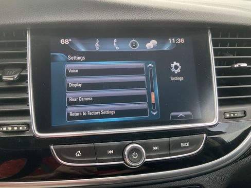 Used 2020 Buick Encore Preferred FWD image 33