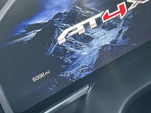 Used 2026 GMC Sierra 2500 AT4X image 5