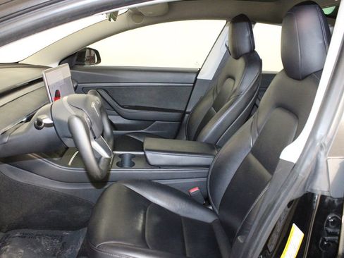 Used 2021 Tesla Model 3 Standard Range Plus image 10