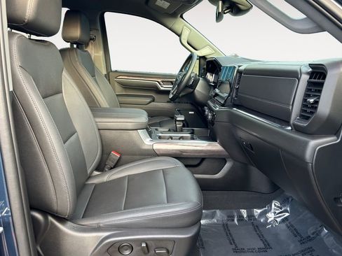 Used 2023 Chevrolet Silverado 1500 LTZ image 10