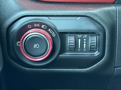 Used 2021 Jeep Wrangler Unlimited Rubicon AWD/4WD image 31