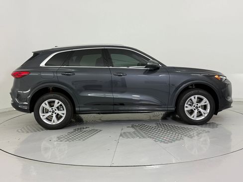 New 2025 Audi Q5 Premium image 8