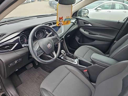 Used 2023 Buick Encore GX Preferred w/ Cold Weather Comfort Package AWD/4WD image 11
