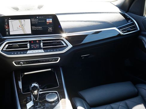 Used 2023 BMW X5 xDrive40i w/ Premium Package image 36