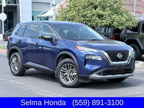 Used 2023 Nissan Rogue S FWD image 2