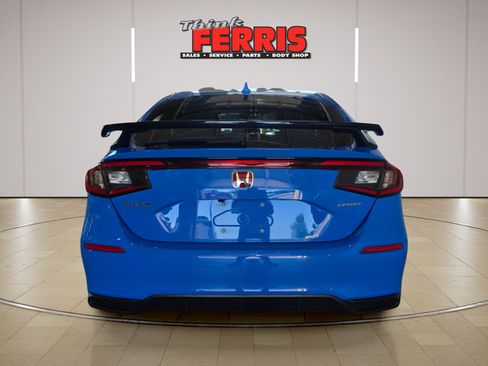 Used 2024 Honda Civic Sport image 4