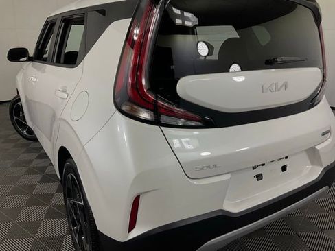 Used 2025 Kia Soul EX FWD image 35