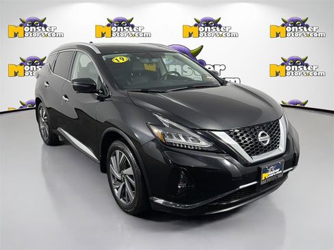 Used 2019 Nissan Murano SL image 3