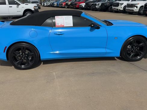 Used 2022 Chevrolet Camaro LT image 2