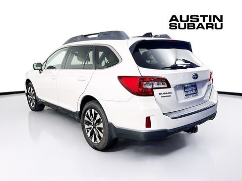 Used 2016 Subaru Outback 2.5i Limited AWD/4WD image 5