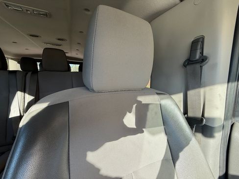 Used 2018 Nissan NV 3500 SV w/ Navigation Package image 28