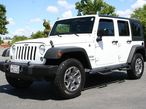 Used 2018 Jeep Wrangler Unlimited Sport w/ Connectivity Group image 6