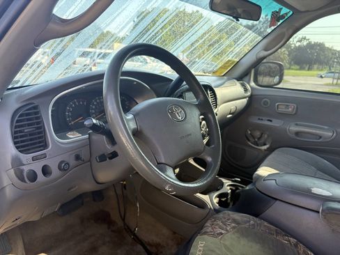 Used 2004 Toyota Tundra SR5 image 10