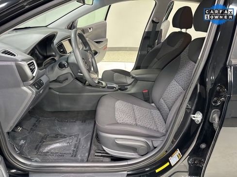 Used 2018 Hyundai Ioniq Blue image 9