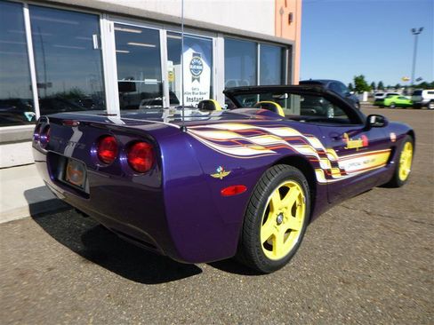 Used 1998 Chevrolet Corvette Convertible w/ Memory Pkg RWD image 4
