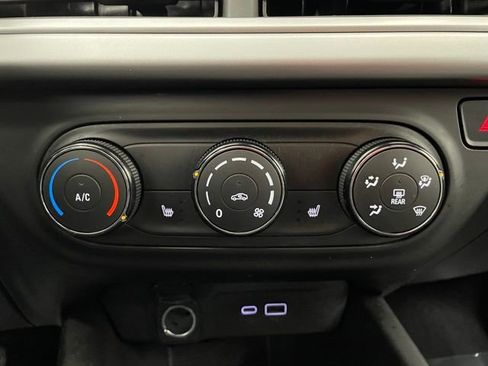 Used 2024 Chevrolet Trax RS w/ Driver Confidence Package image 5