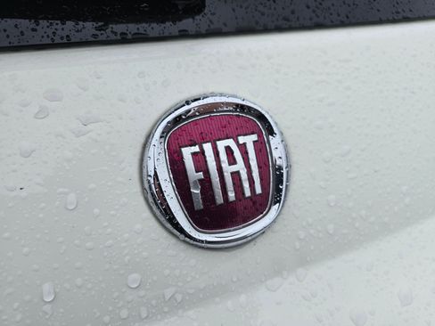 Used 2018 FIAT 500 Lounge image 10