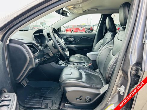 Used 2019 Jeep Cherokee Limited AWD/4WD image 3