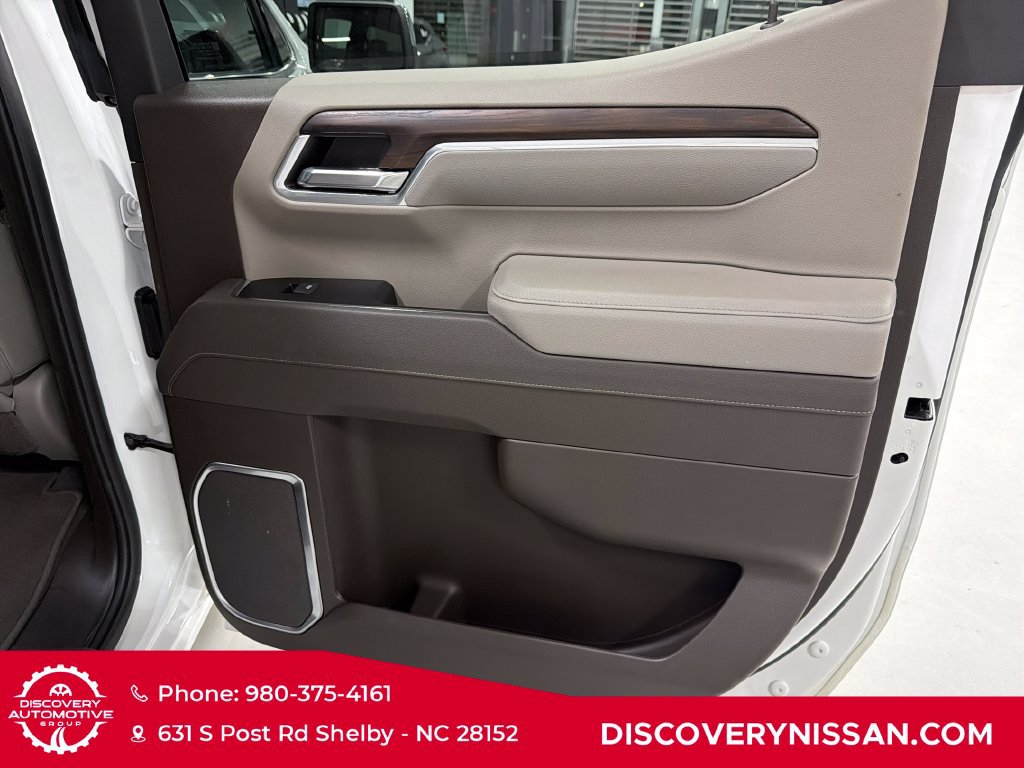 Used 2025 GMC Sierra 1500 SLT AWD/4WD image 32
