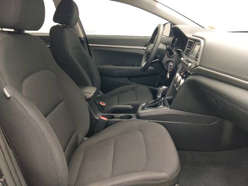 Used 2019 Hyundai Elantra SE w/ Cargo Package FWD image 21