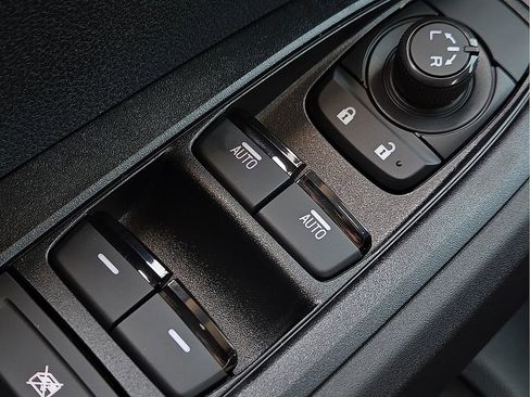 New 2026 Subaru Crosstrek 2.0i Premium AWD/4WD image 18