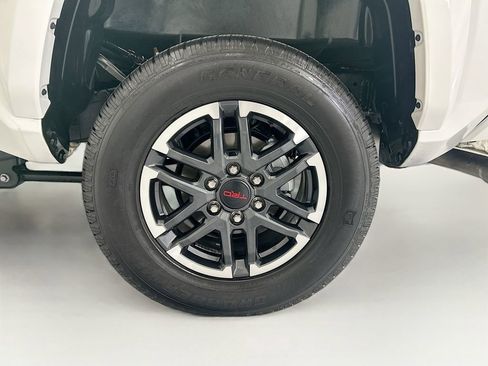 Used 2025 Toyota Tacoma TRD Sport RWD image 29
