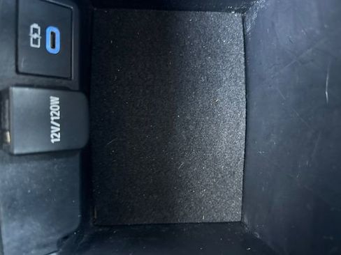 Used 2022 Toyota Corolla LE w/ Carpet Mat Package (TMS) FWD image 32