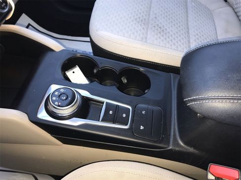 Used 2022 Ford Escape SE w/ Convenience Package image 21